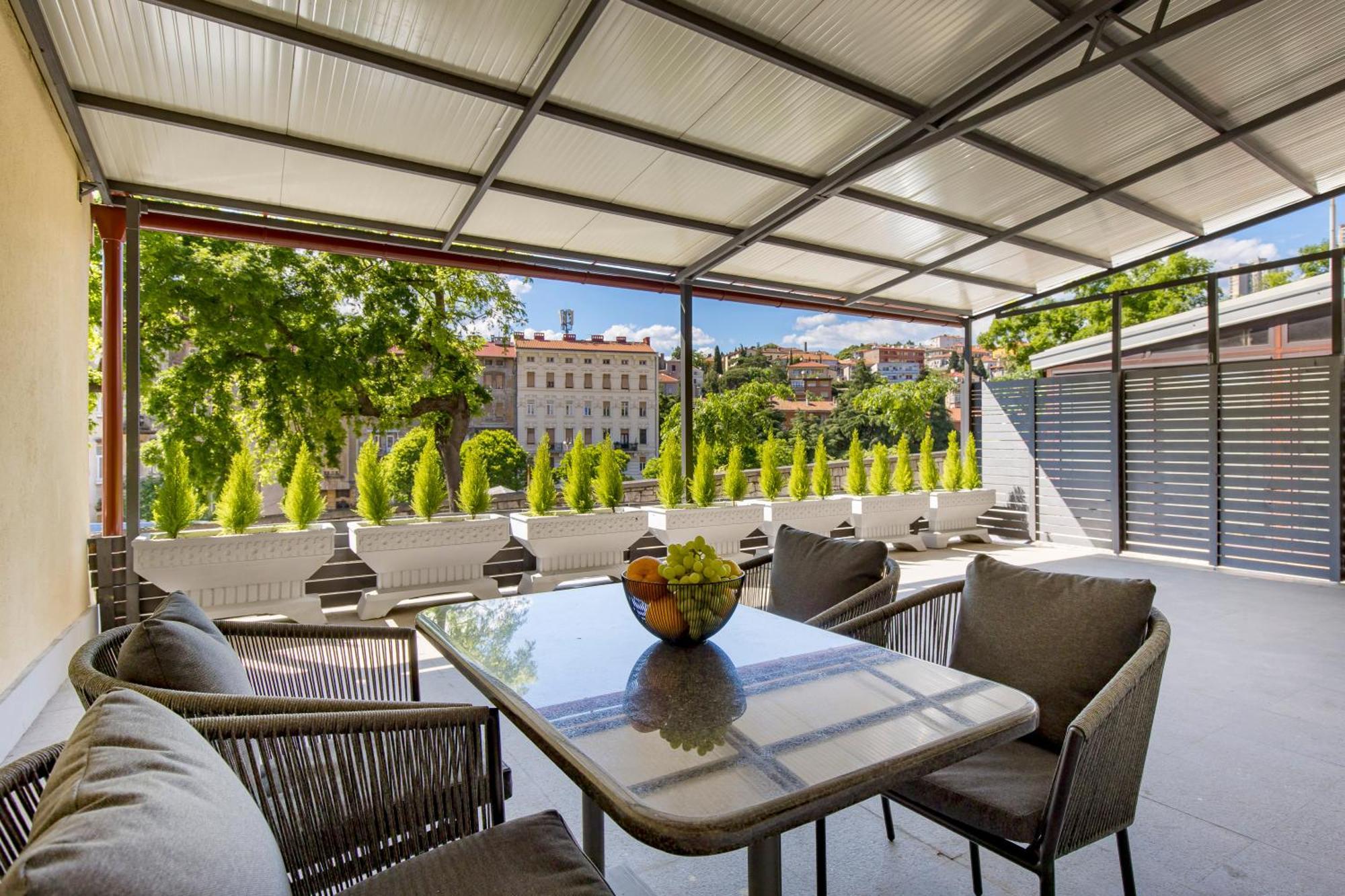 Apartment Greenri Rijeka Exterior photo